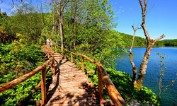 Plitvice_lake | © Copyright © JU NP Plitvička jezera